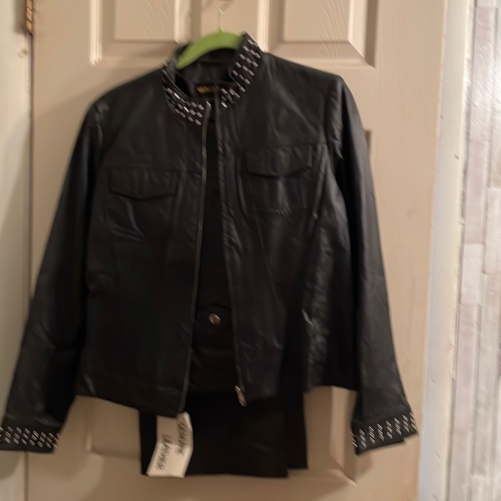 Metro Style Genuine Leather 2pc pant and jacket size 12 . Black with studs